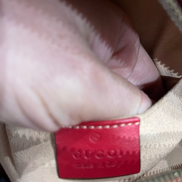 GUCCI
Red Chevron Leather Marmont Backpack Bag - Picture 9 of 10